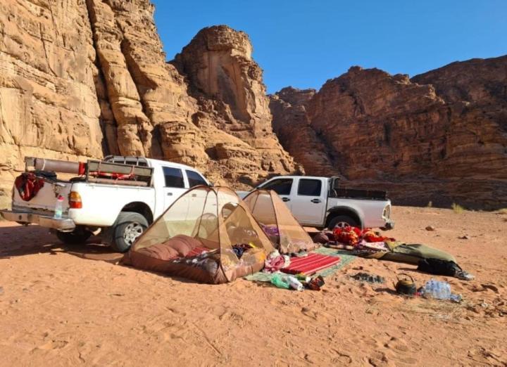 Wadi Rum Camp Stars & Jeep Tour Exterior photo