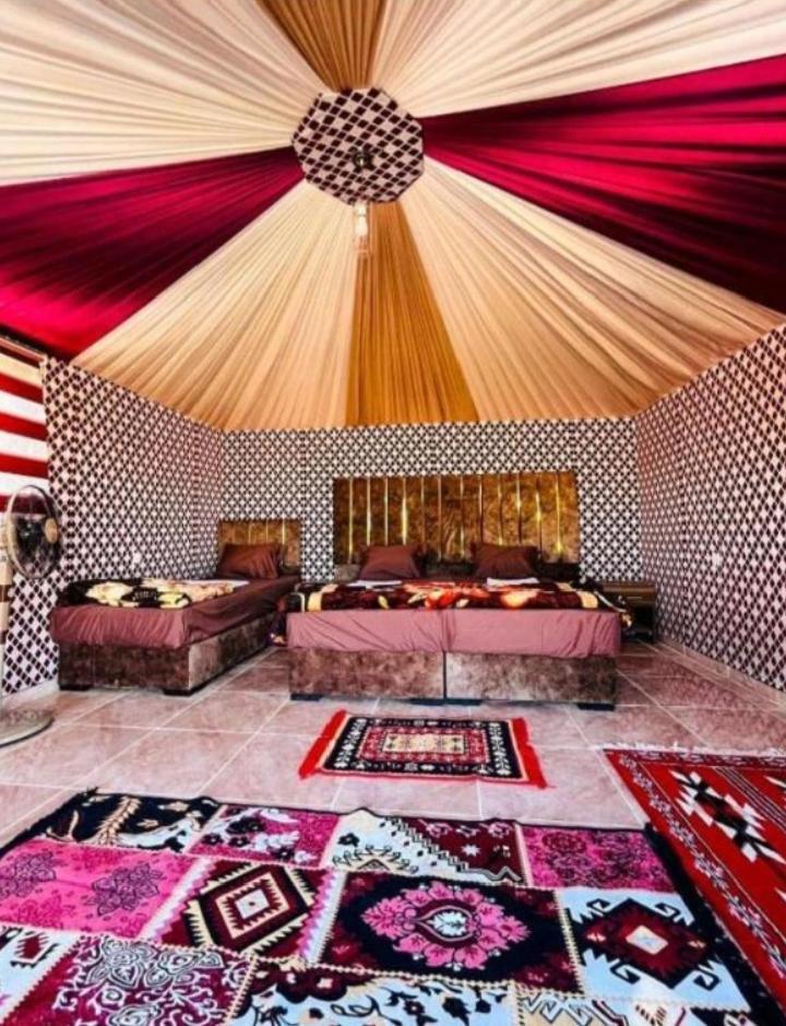 Wadi Rum Camp Stars & Jeep Tour Exterior photo